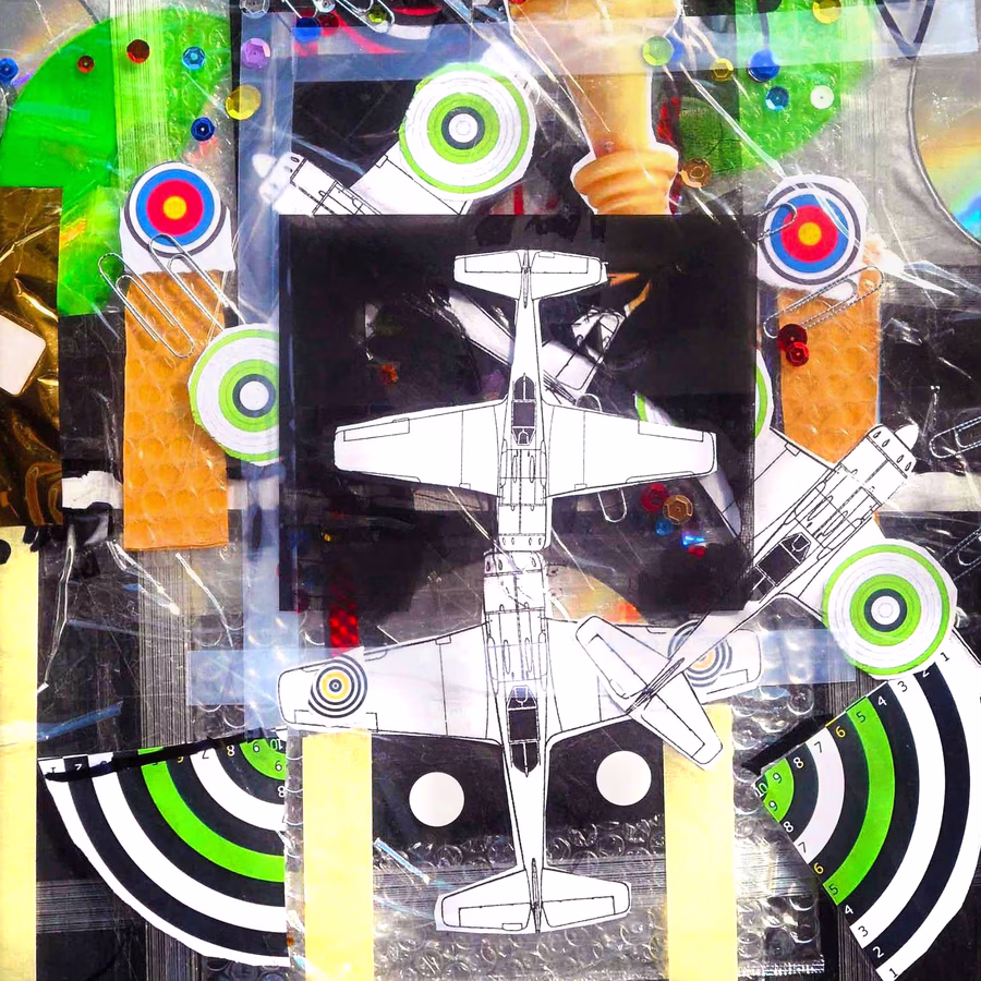 Roundels and Warplane