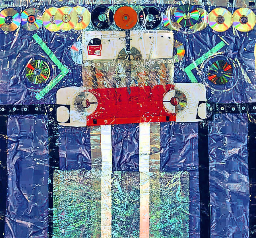 Robot of Obsolete Media